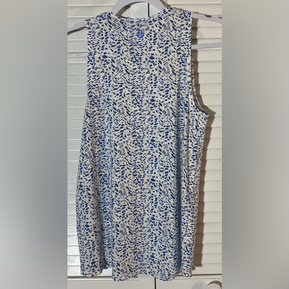 tasc Tank Top Sz Small NOLA Performance 2.0 Blue Topaz Watercolor “Wild Dunes” - Picture 7 of 11